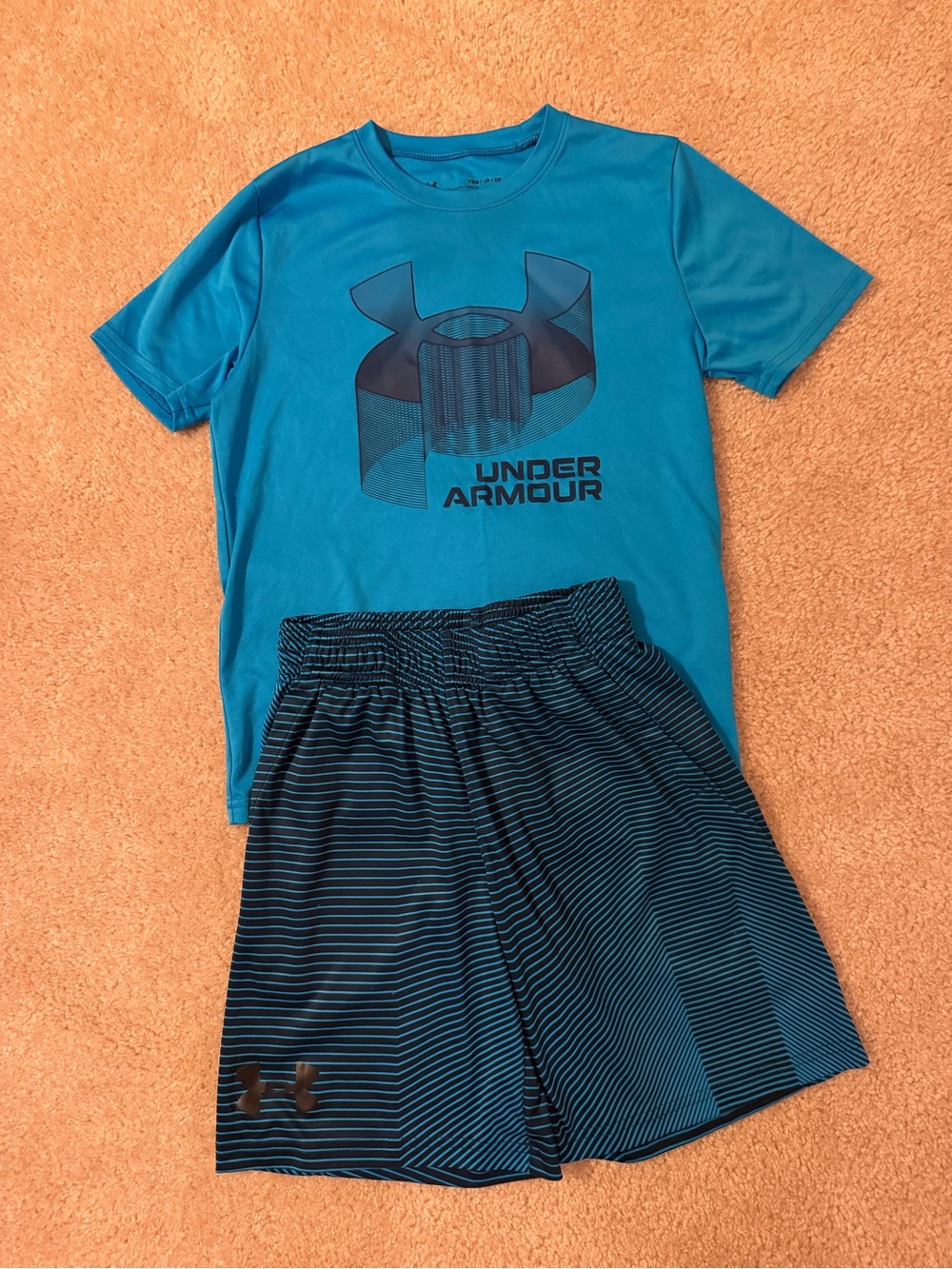 Under Armour Set Kids Teal Blue Logo Tee with Striped Shorts, size S